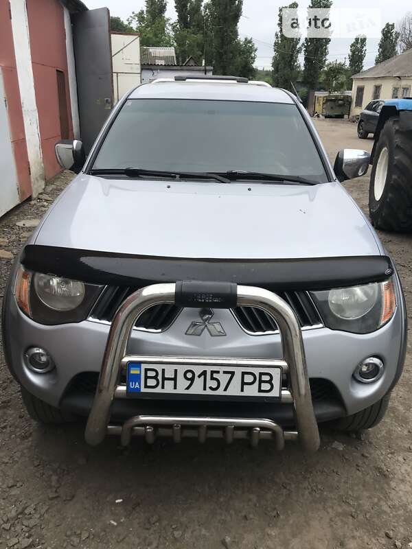 2008 mitsubishi l 200