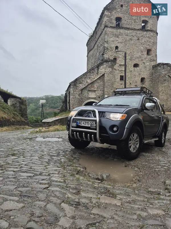2008 mitsubishi l 200