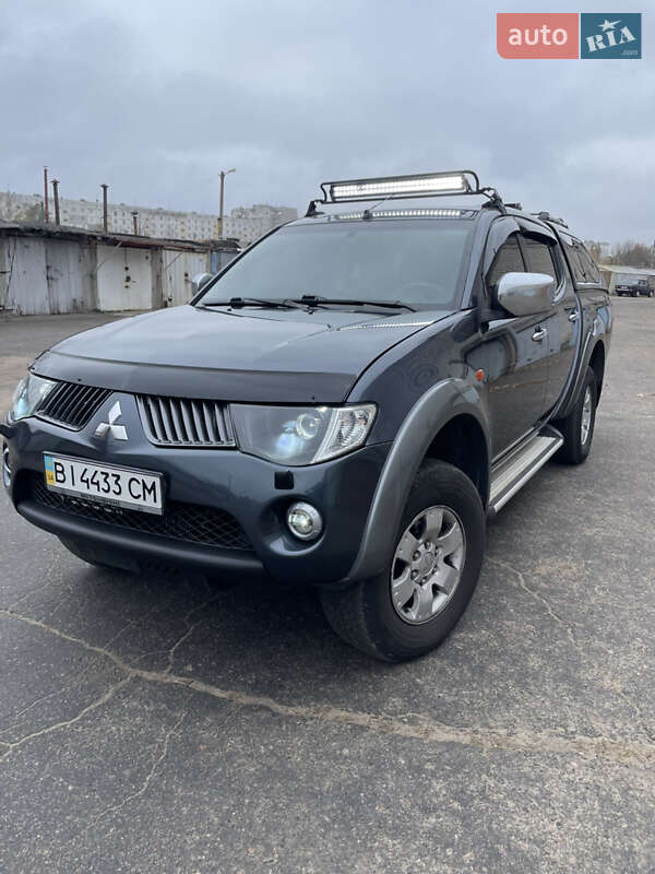 2008 mitsubishi l 200