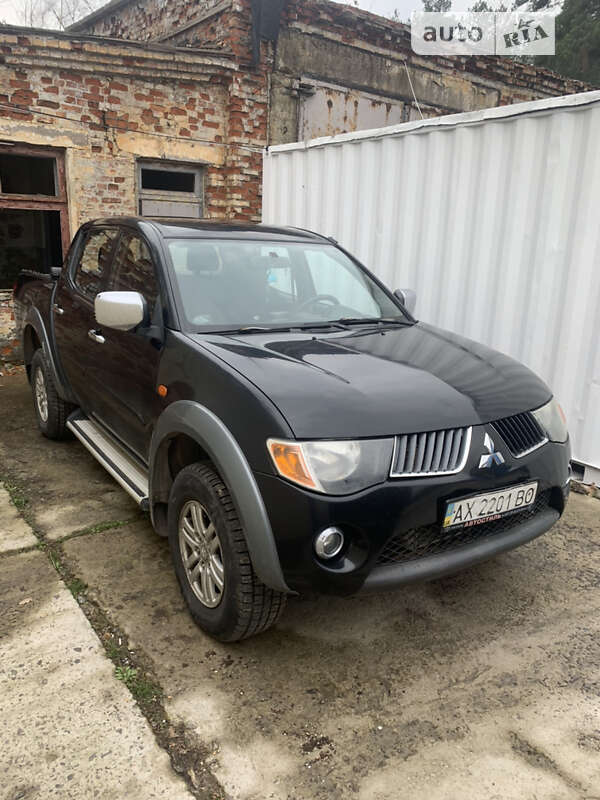 2008 mitsubishi l 200