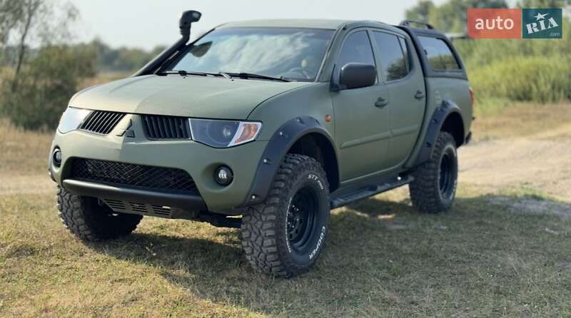 2008 mitsubishi l 200