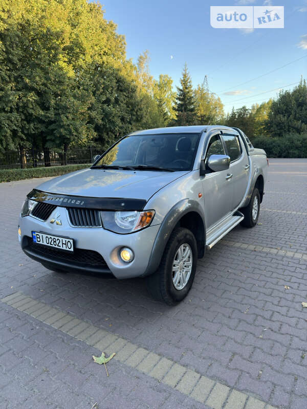2008 mitsubishi l 200