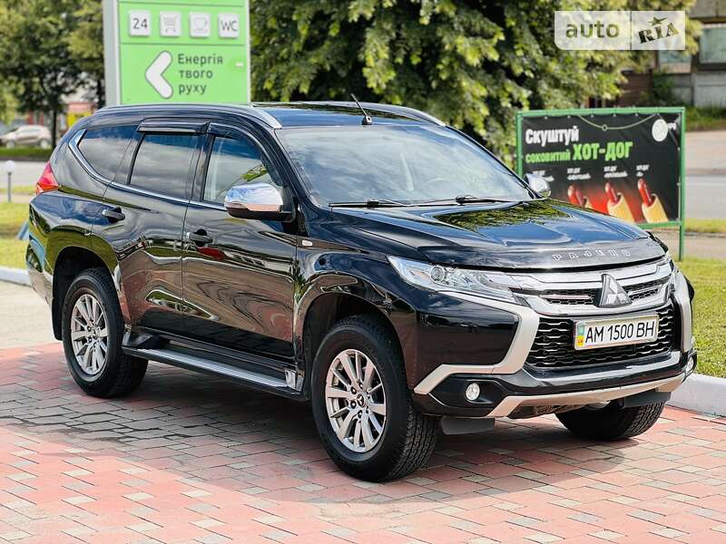 2016 mitsubishi pajero sport