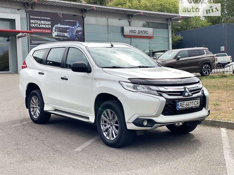 2016 mitsubishi pajero sport