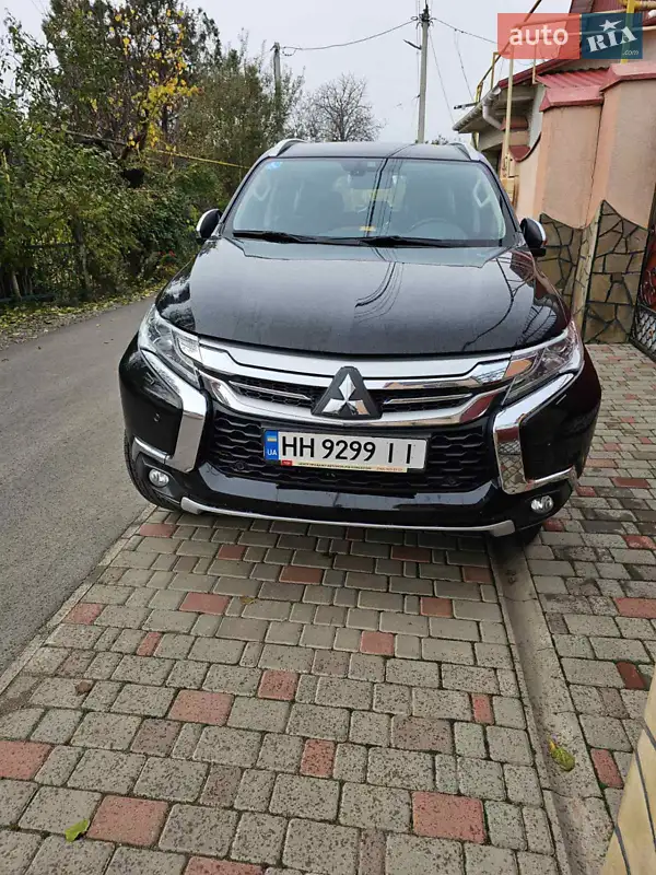 2017 mitsubishi pajero sport