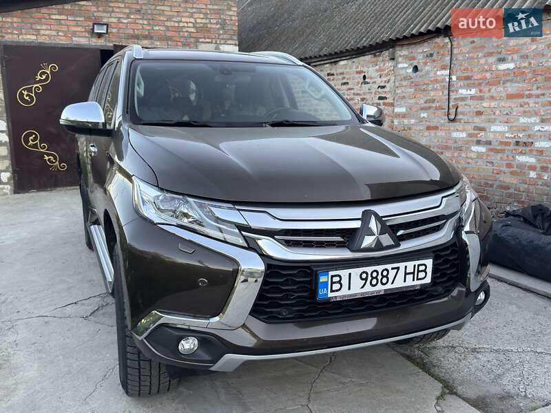 2017 mitsubishi pajero-sport