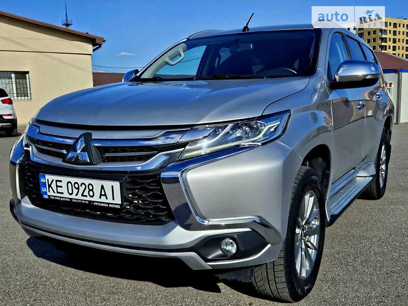 2018 mitsubishi pajero sport