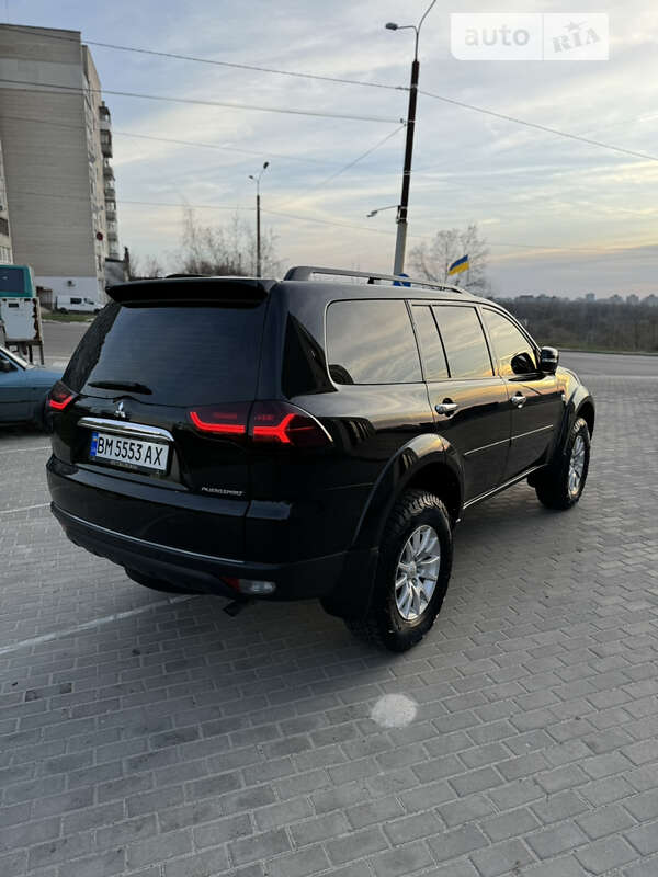 2010 mitsubishi pajero sport