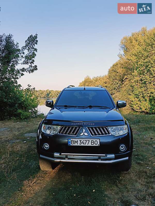 2013 mitsubishi pajero sport