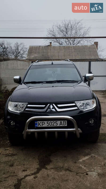 2015 mitsubishi pajero sport