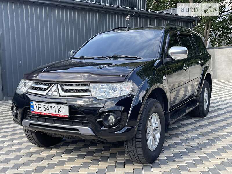 2015 mitsubishi pajero sport