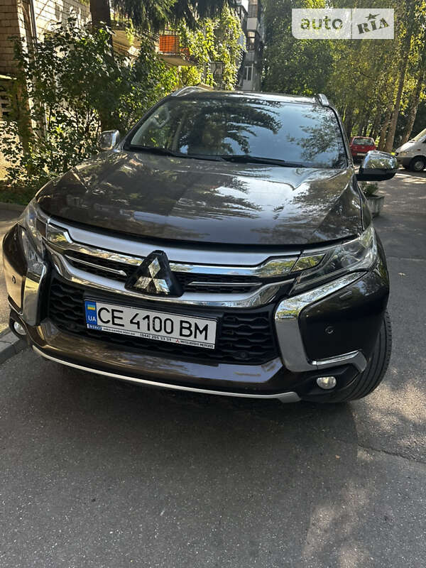 2016 mitsubishi pajero-sport