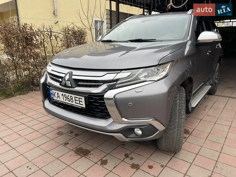 2016 mitsubishi pajero sport