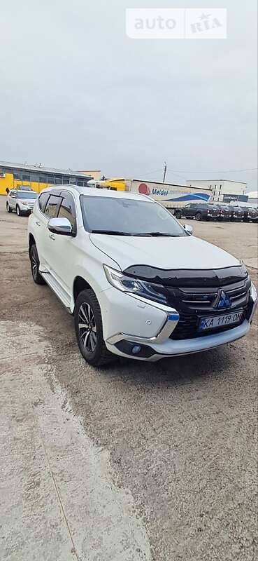 2016 mitsubishi pajero sport
