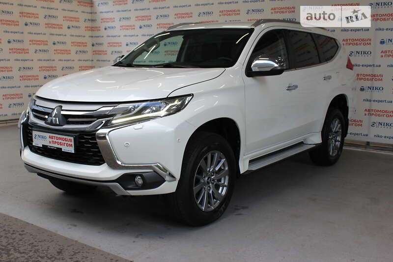 2017 mitsubishi pajero sport