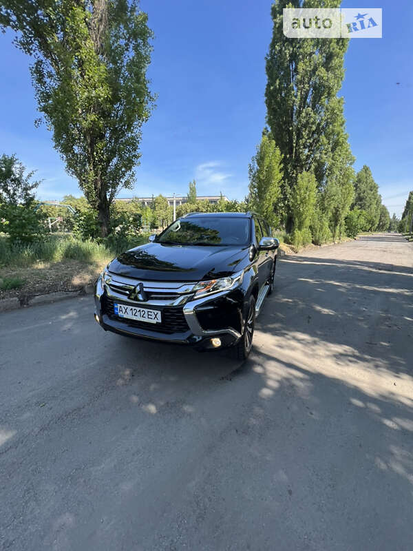 2017 mitsubishi pajero sport