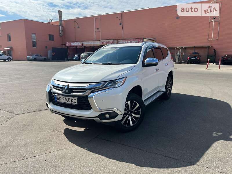 2017 mitsubishi pajero sport