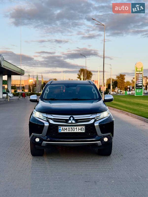 2017 mitsubishi pajero sport