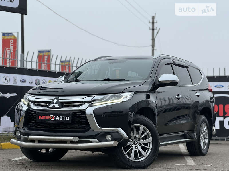 2017 mitsubishi pajero sport