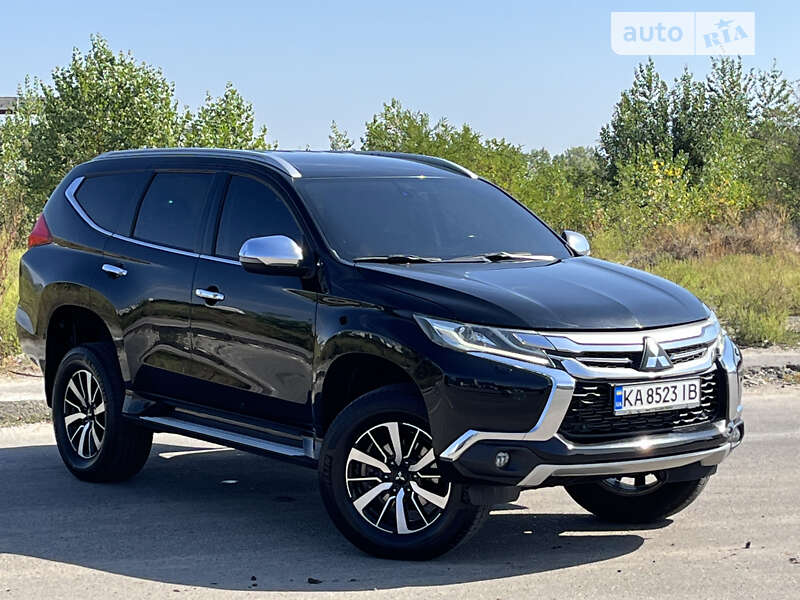 2017 mitsubishi pajero sport