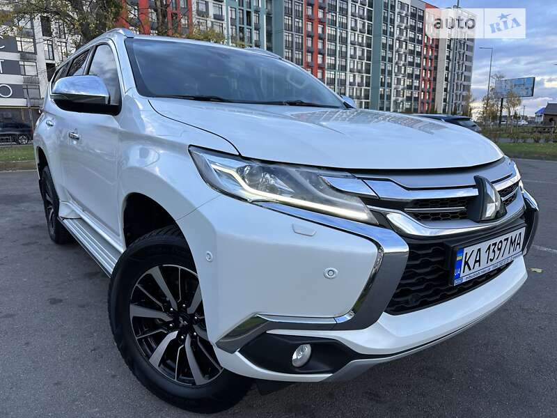 2017 mitsubishi pajero sport