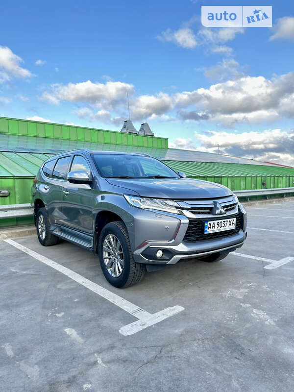 2018 mitsubishi pajero sport