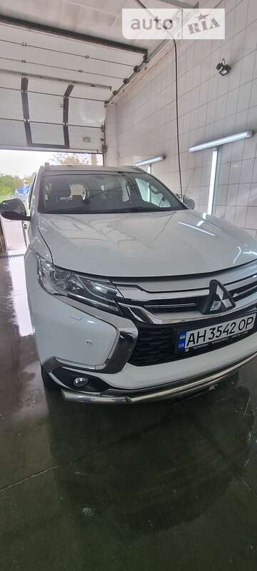 2018 mitsubishi pajero sport