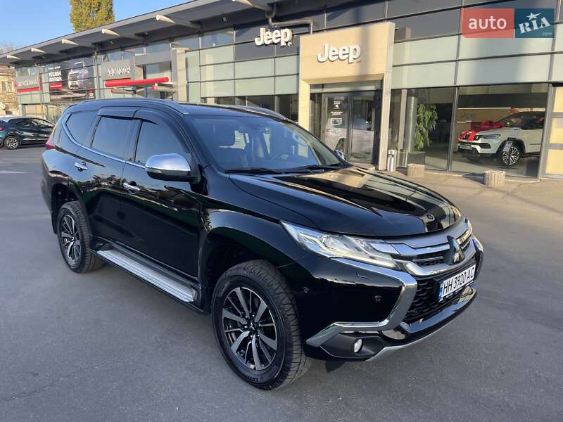 2018 mitsubishi pajero sport