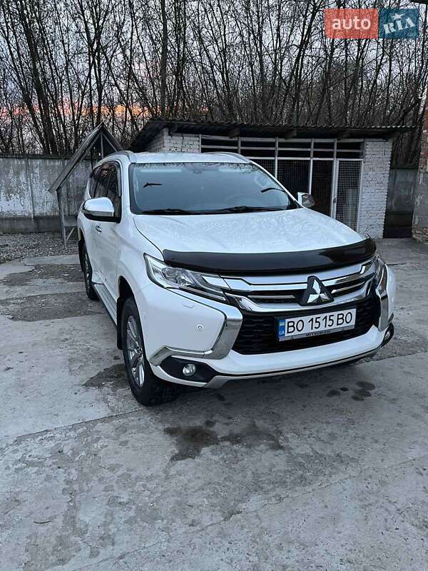 2018 mitsubishi pajero sport