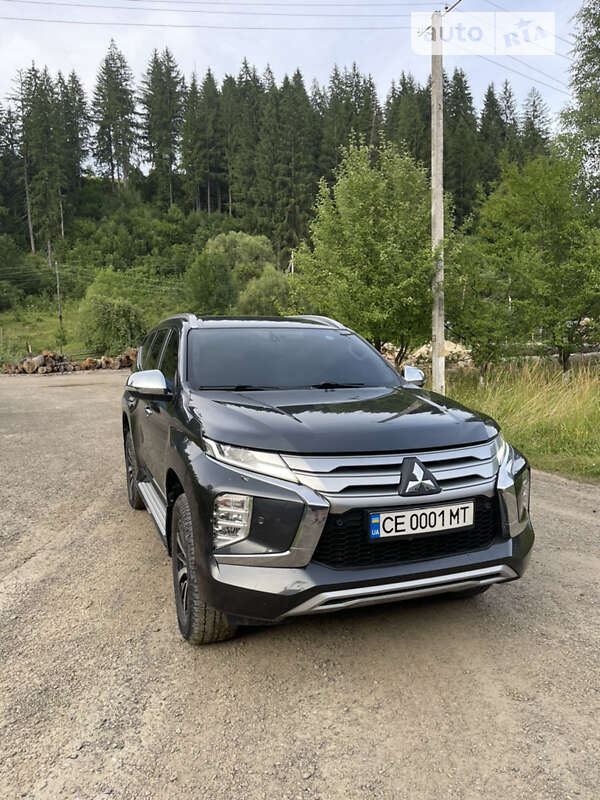 2020 mitsubishi pajero sport