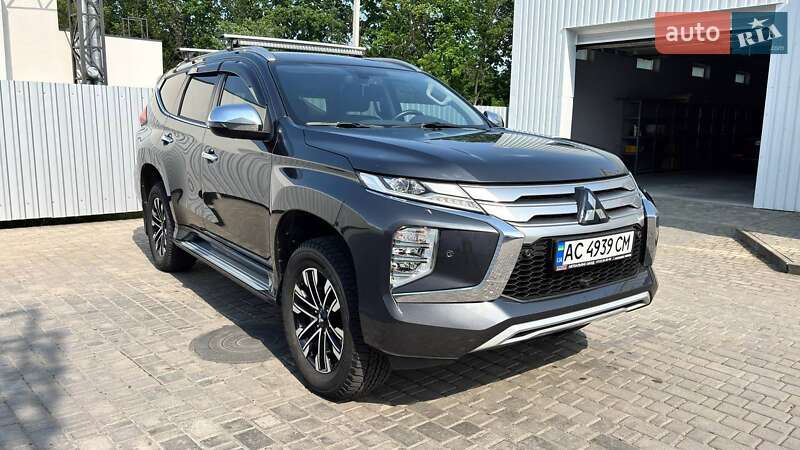 2021 mitsubishi pajero-sport