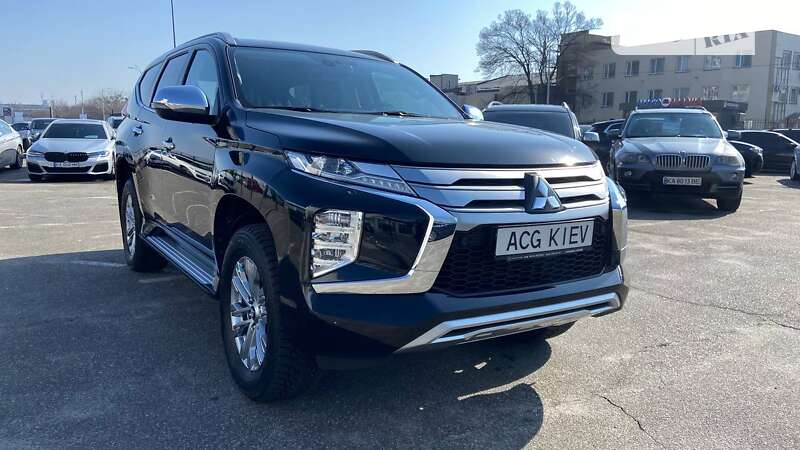 2021 mitsubishi pajero sport