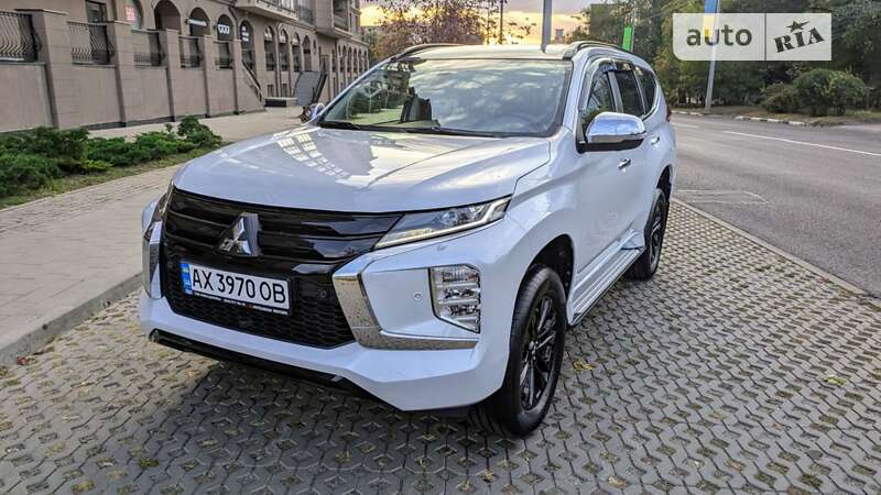 2021 mitsubishi pajero sport