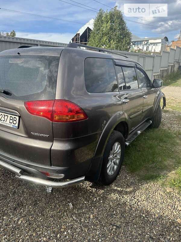 2012 mitsubishi pajero