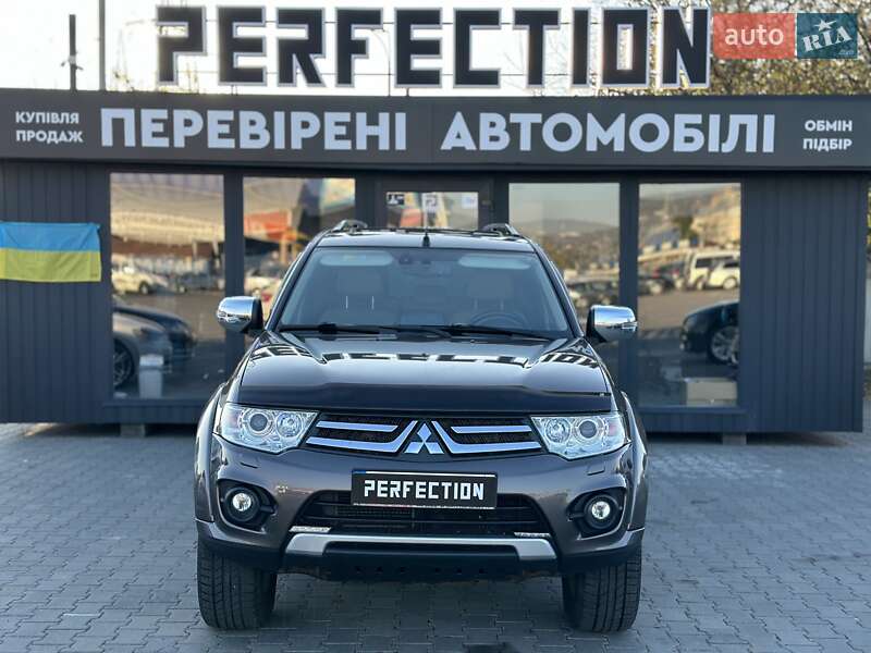 2013 mitsubishi pajero sport