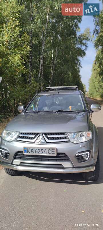 2013 mitsubishi pajero sport