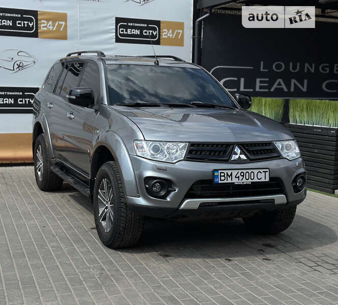 2015 mitsubishi pajero sport