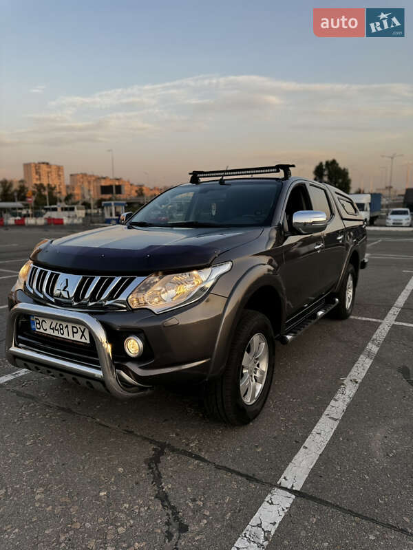 2016 mitsubishi l 200
