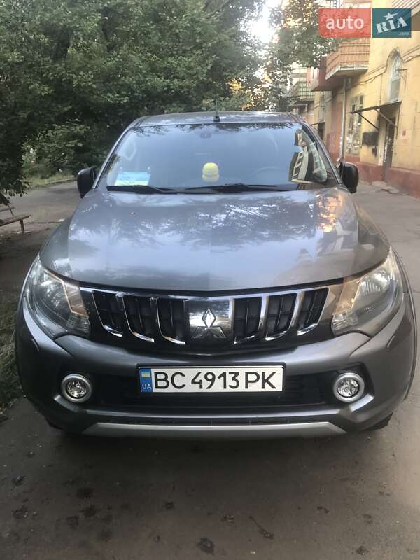 2018 mitsubishi l 200
