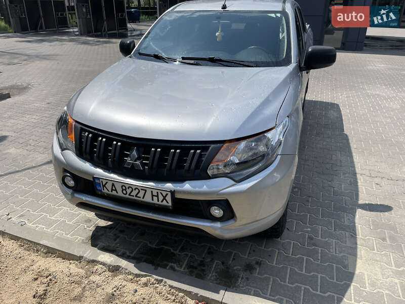 2018 mitsubishi l 200