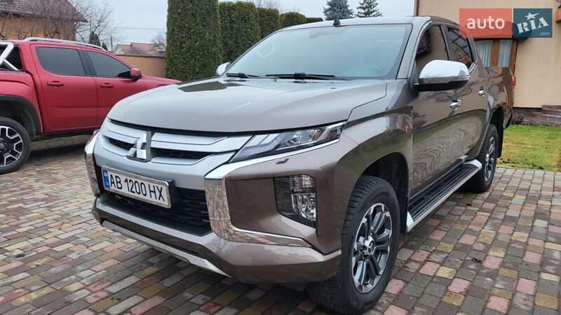 2021 mitsubishi l 200