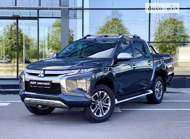 2021 mitsubishi l 200