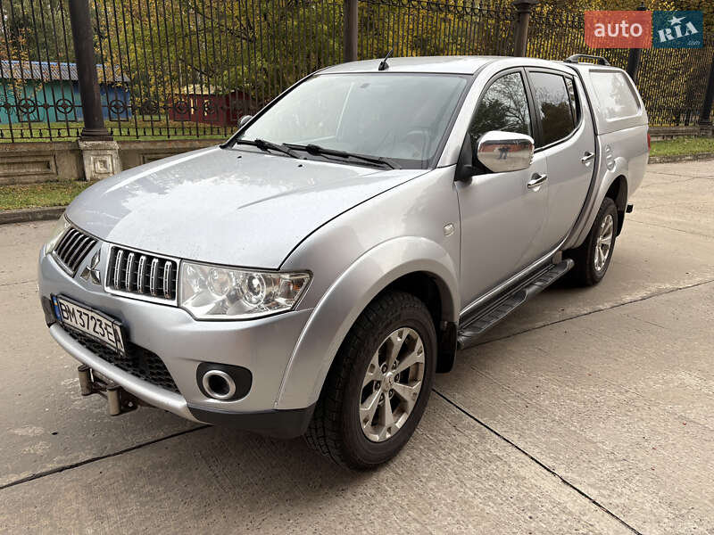 2010 mitsubishi l 200