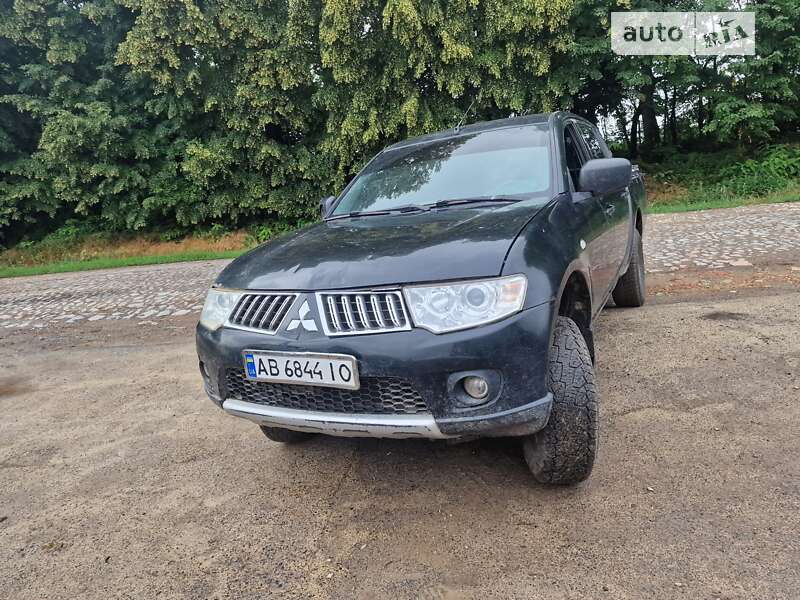 2013 mitsubishi l 200