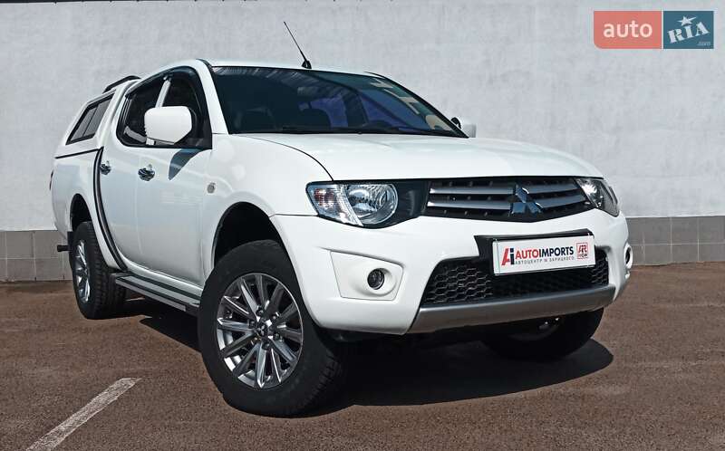 2013 mitsubishi l 200