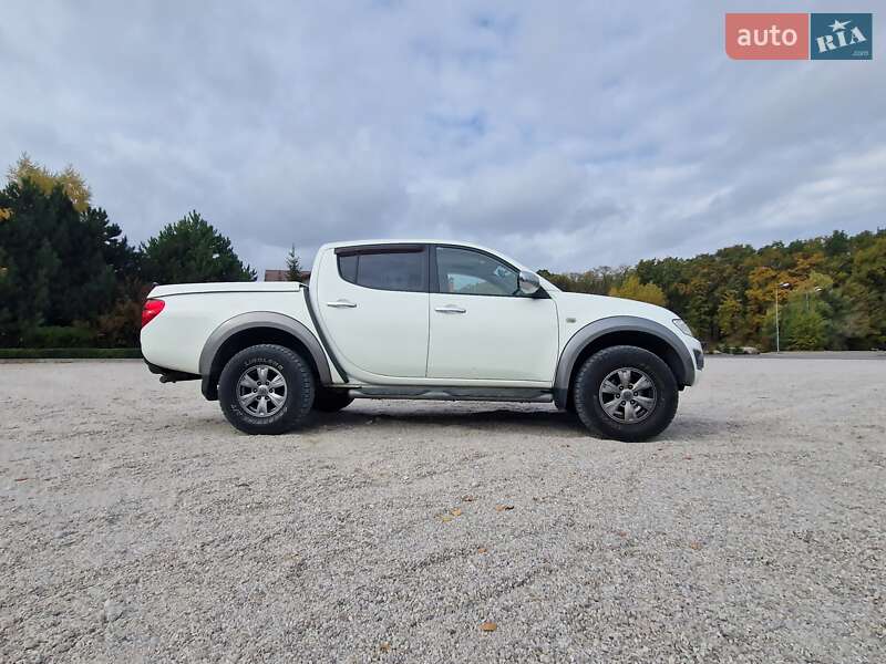 2010 mitsubishi l 200