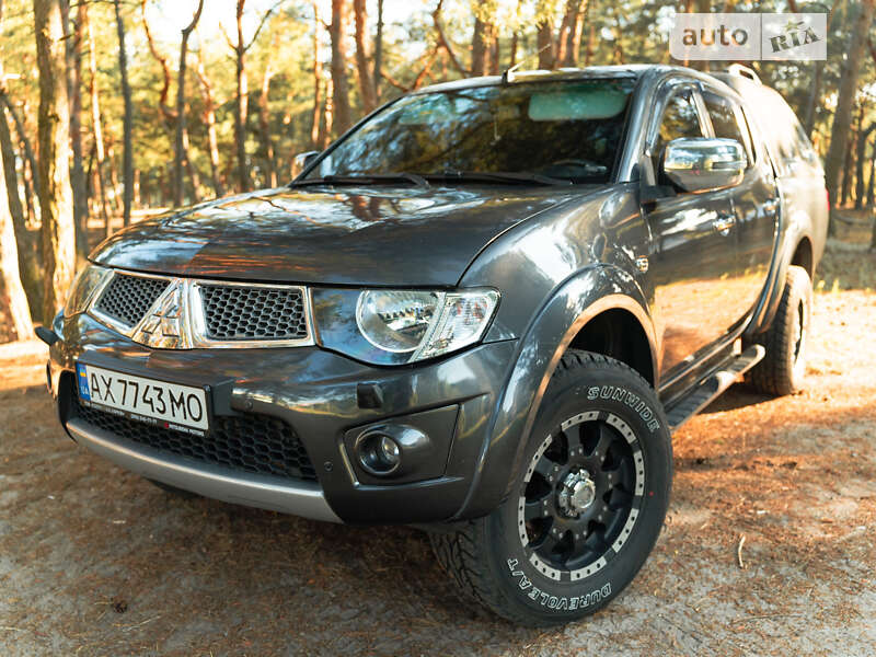 2013 mitsubishi l 200