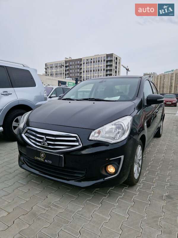 2015 mitsubishi attrage