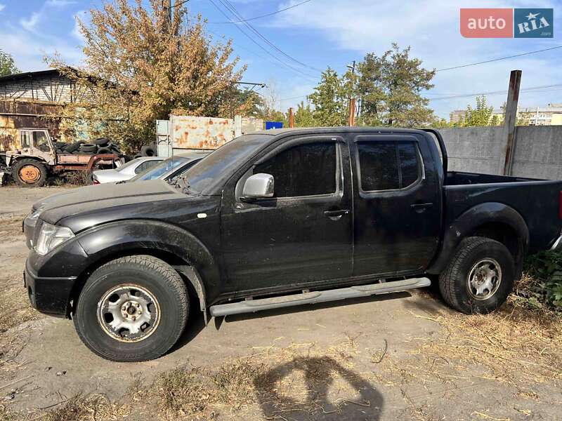 2008 nissan navara