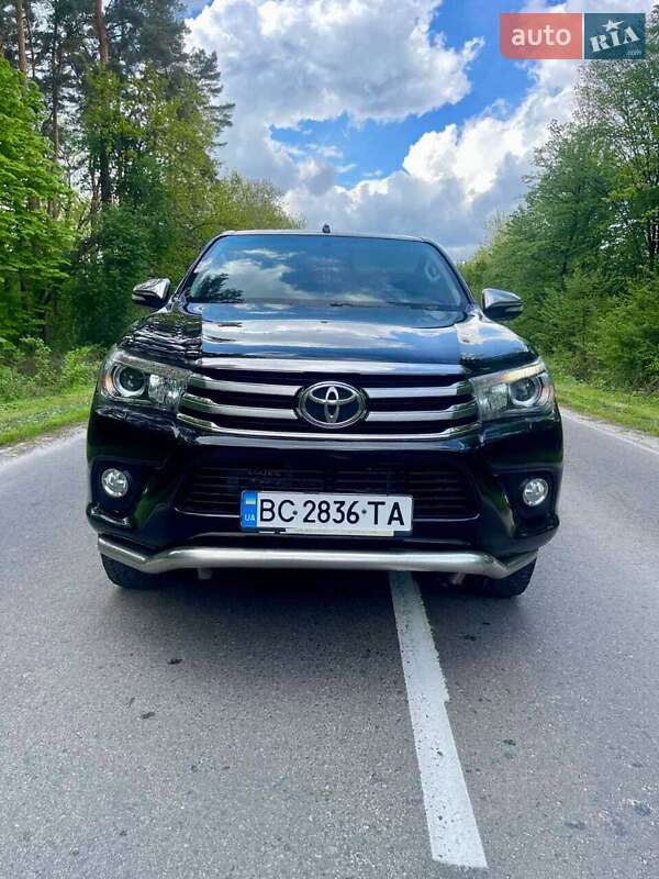 2016 toyota hilux